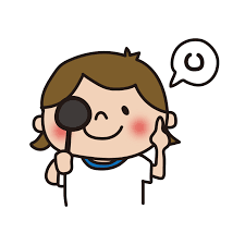 視力検査をしている男の子